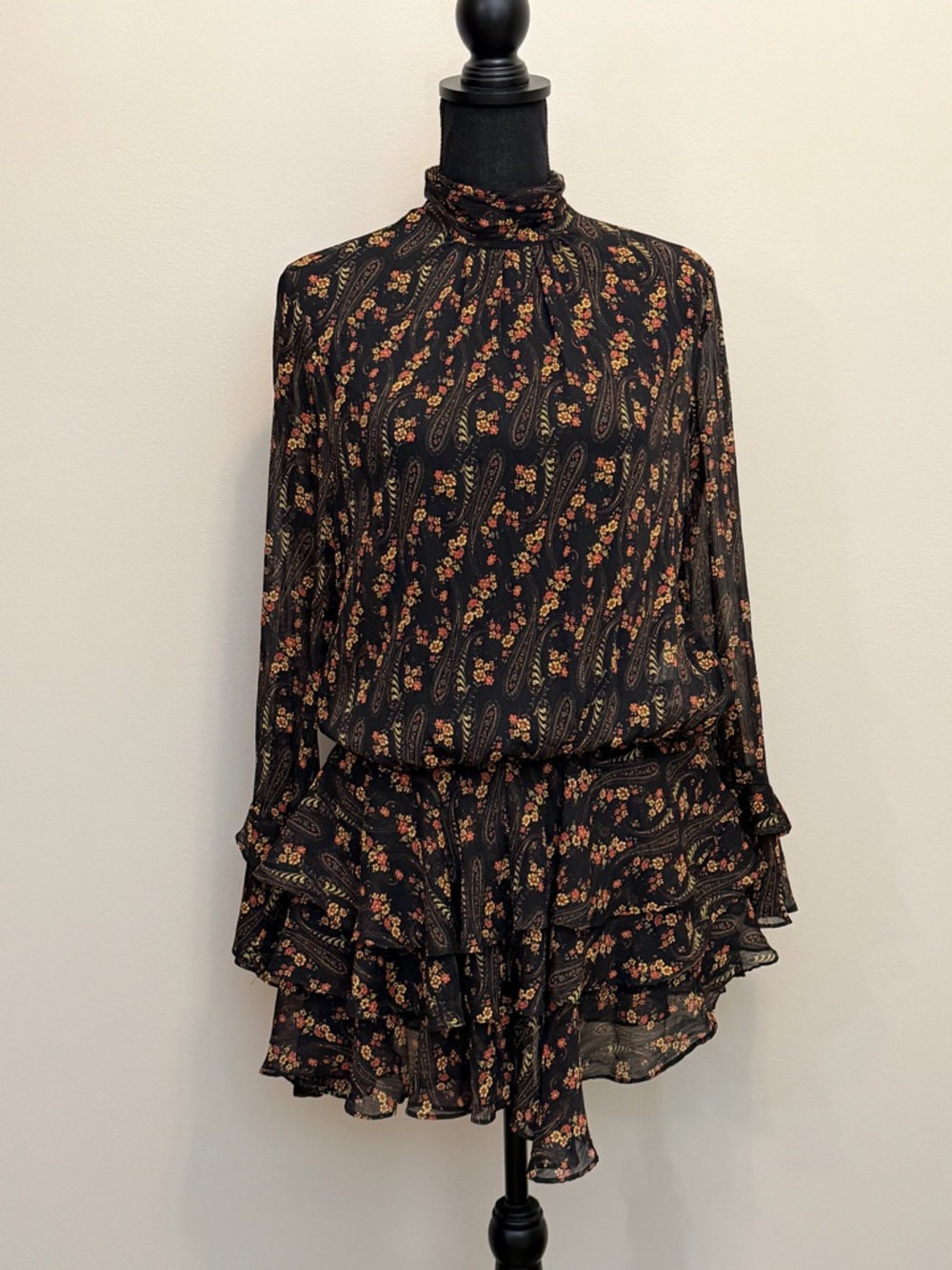 NEW Zara Black Long-Sleeve Floral Ruffle Mini Dress Women M Ditsy Floral Tiered